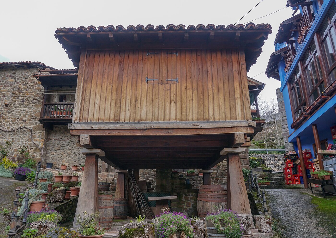 Centro parroquial de Espianama en Camaleño