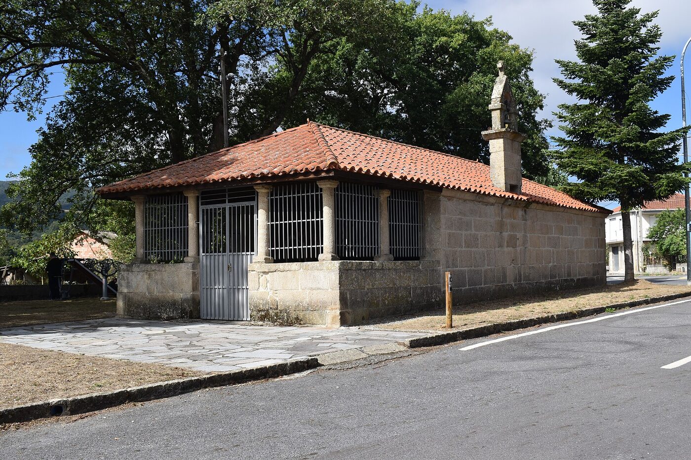 Capela de Santo Antonio de Loureses en Os Blancos