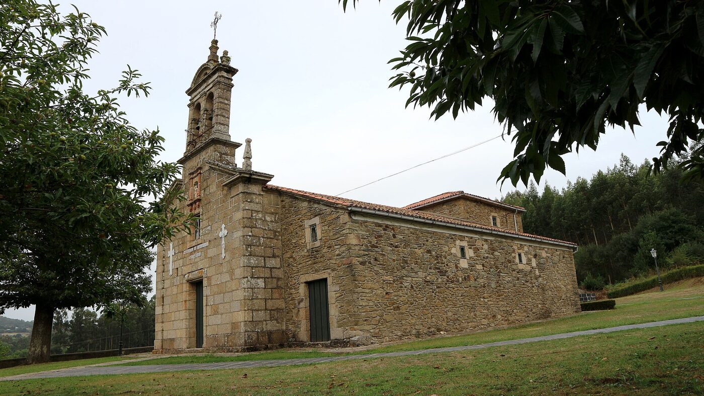 Igrexa de Santa María de Sarandós en Abegondo