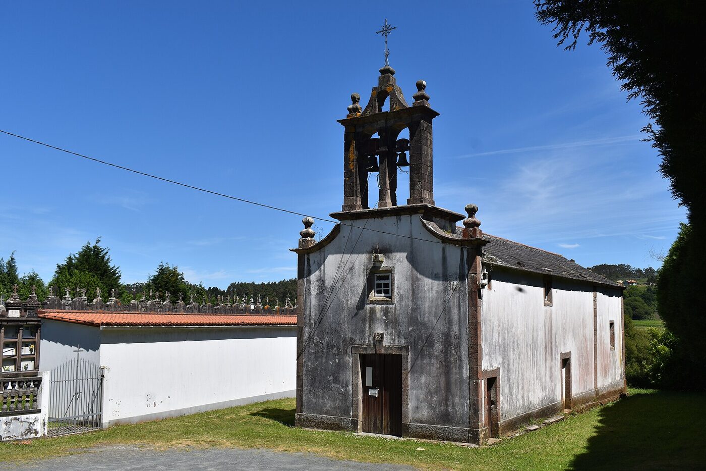 Igrexa de Santa María de Bardaos en San Sadurniño