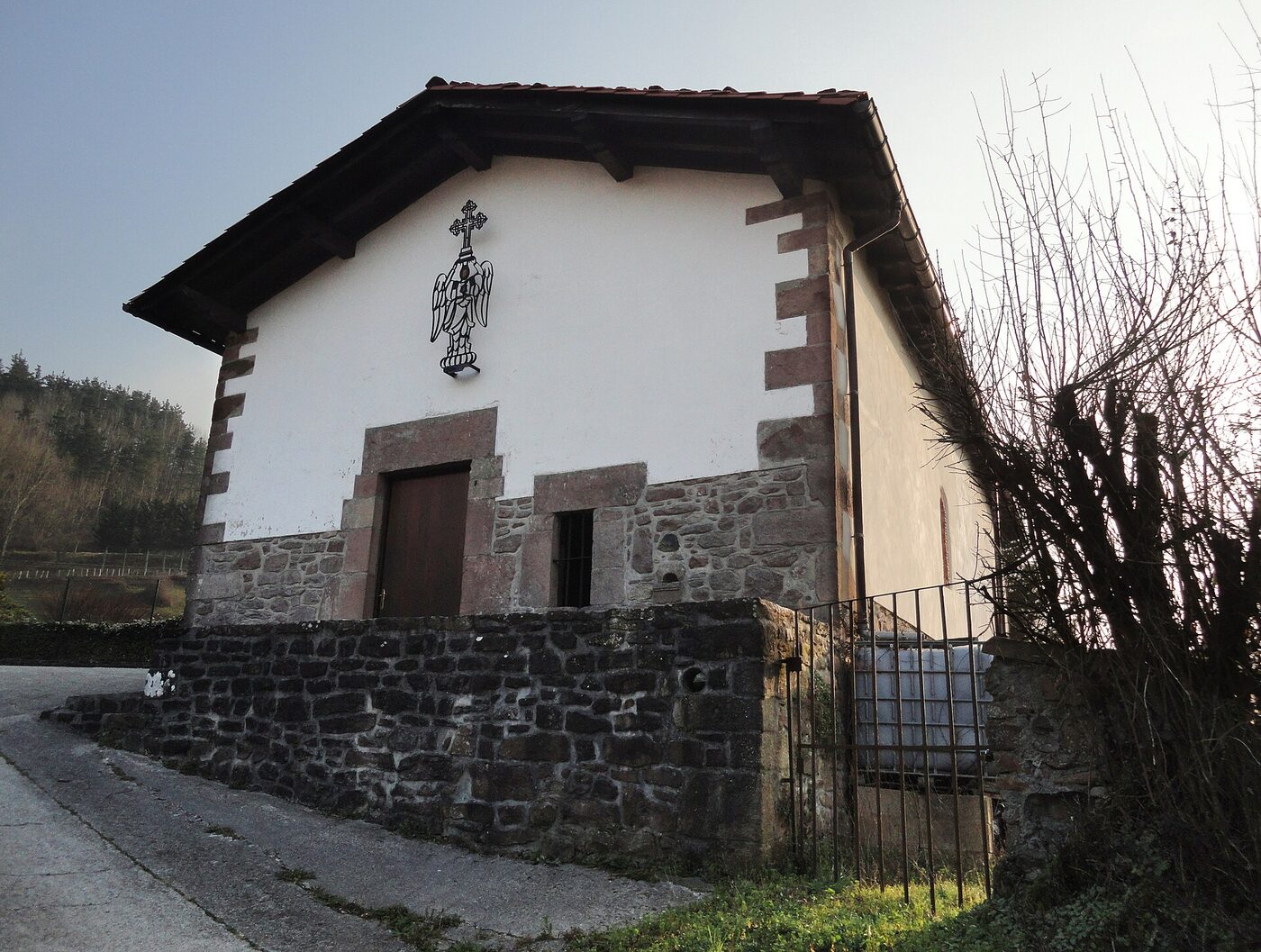 San Migeleko ermita en Santesteban