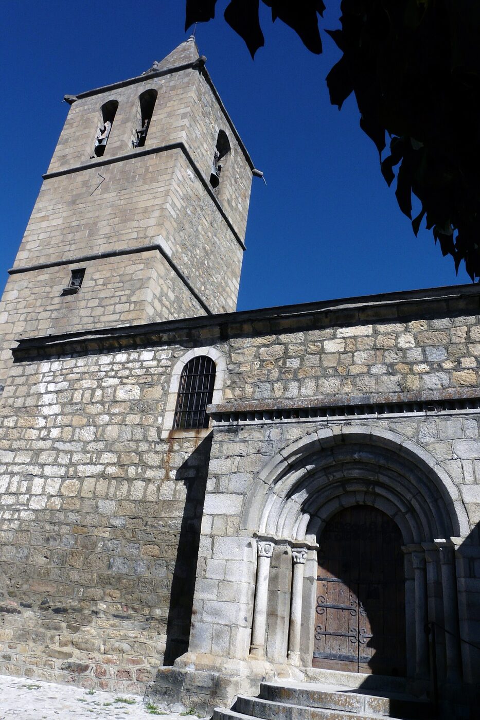 Església de Santa Cecília en Bolvir