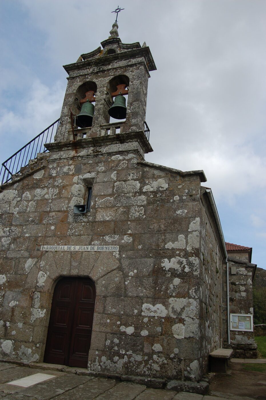 Igrexa de San Xoán de Borneiro en Cabana de Bergantiños