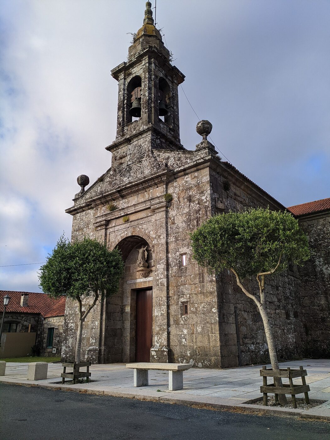 Igrexa de Santa María de Ons en Brión