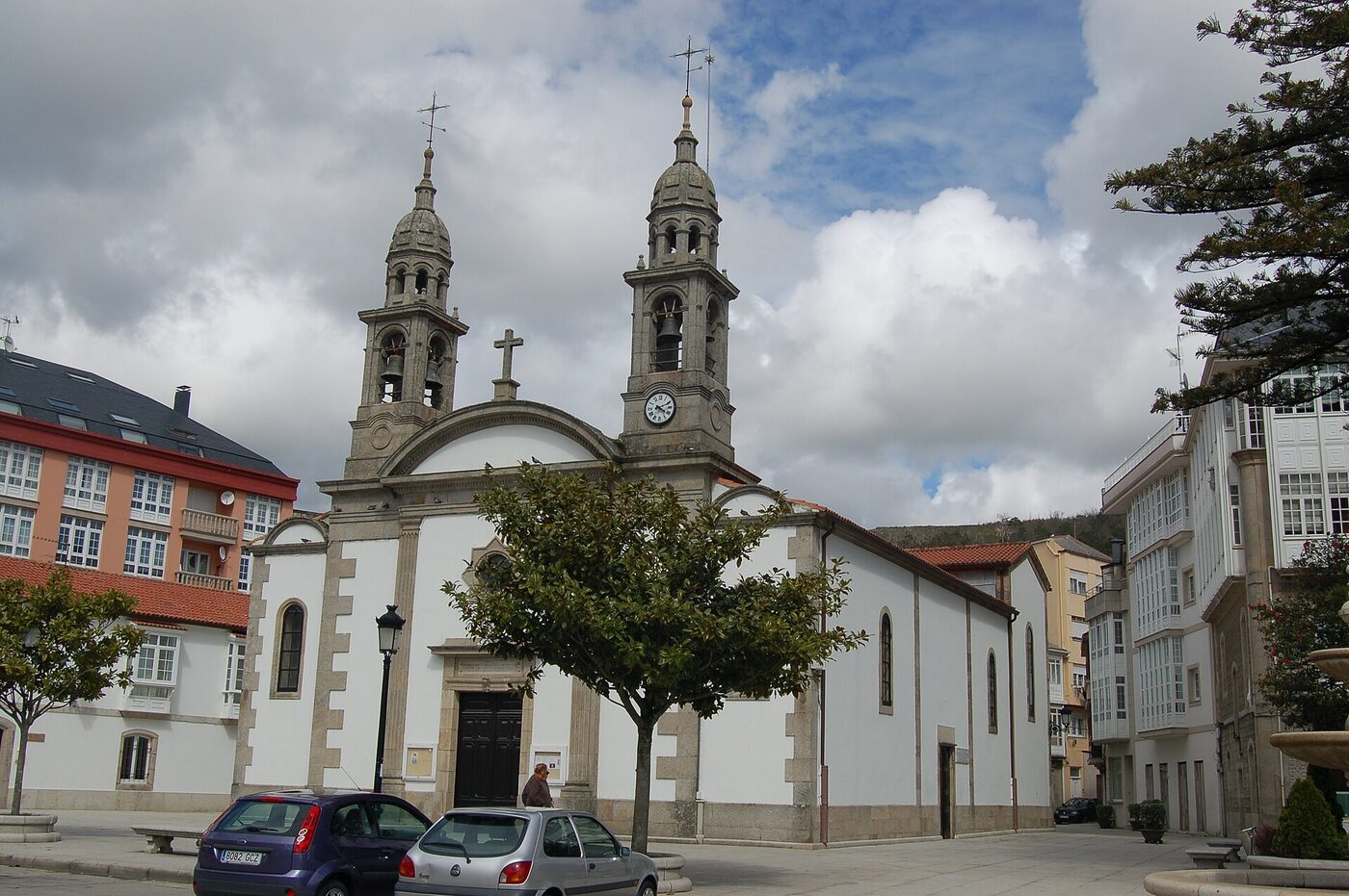 Igrexa de Santa María da Xunqueira de Cee en Cee