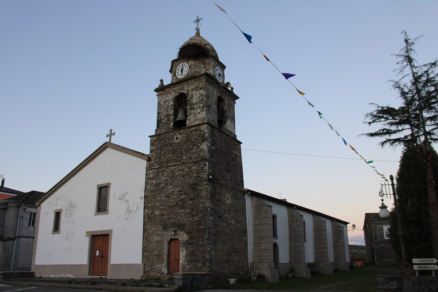 Igrexa de Santa María de Bretoña en Pastoriza