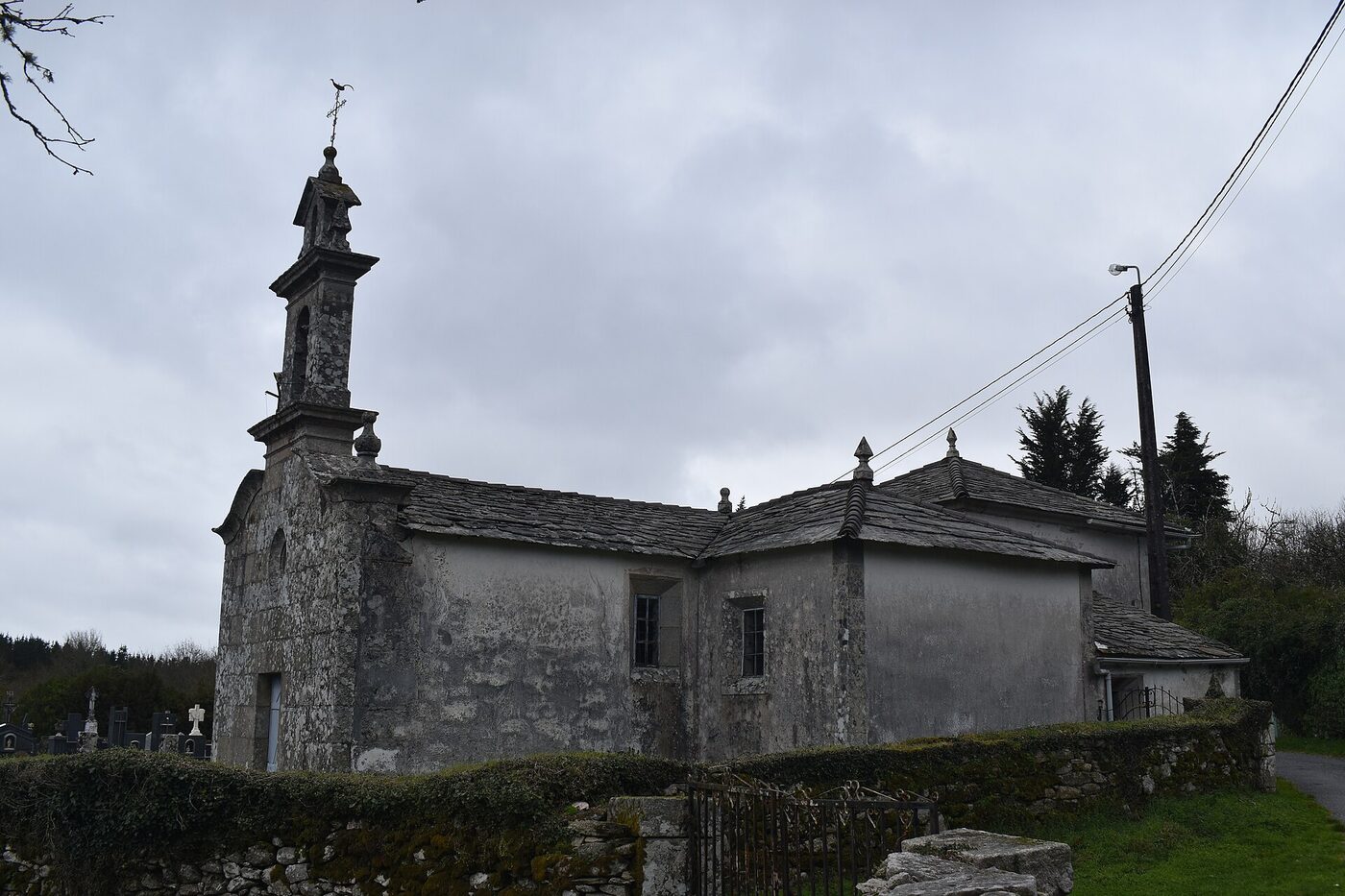 Igrexa de San Xoán de Parada en Outeiro de Rei