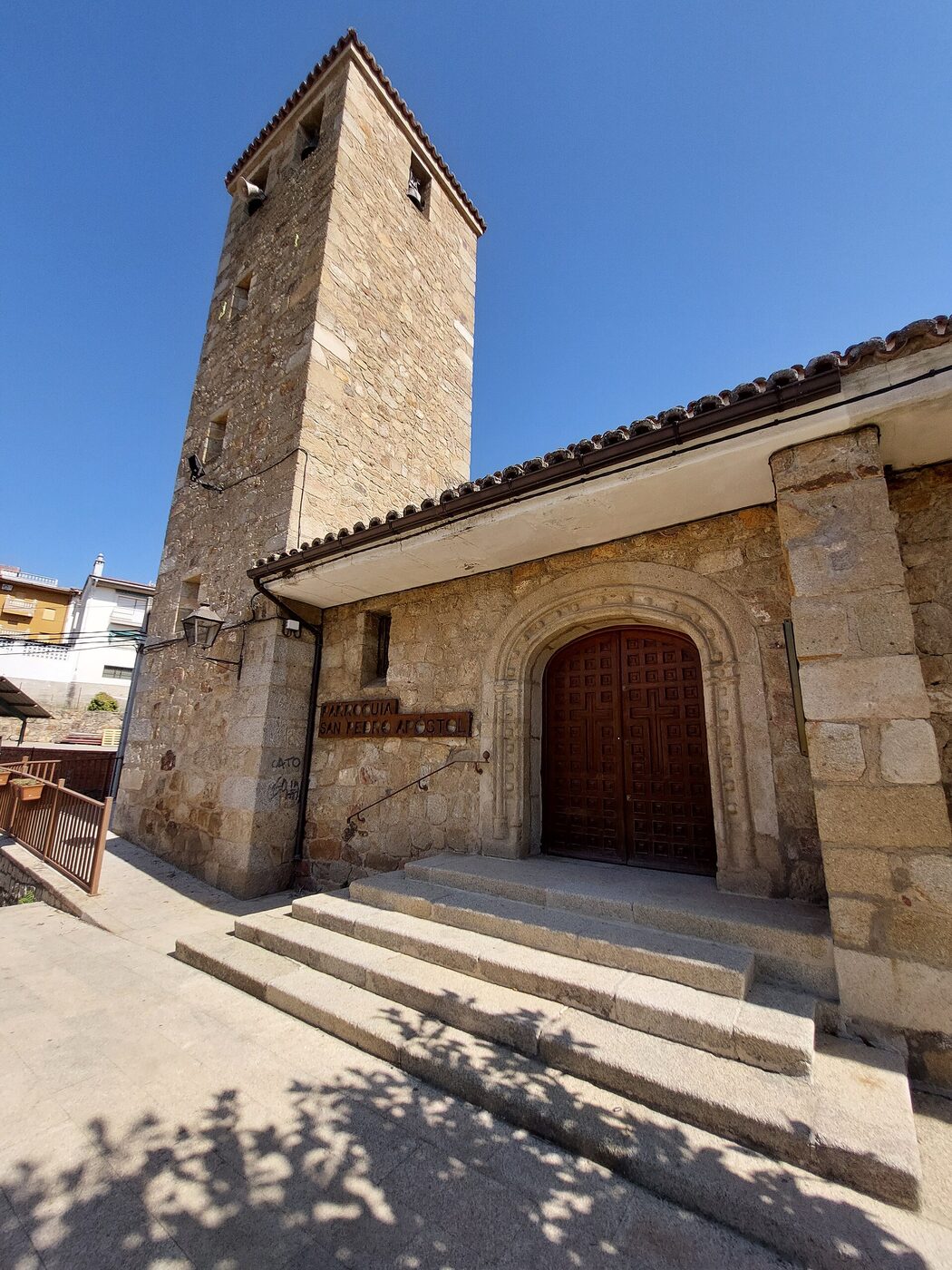 Iglesia de San Pedro Apóstol en Madrigal de la Vera