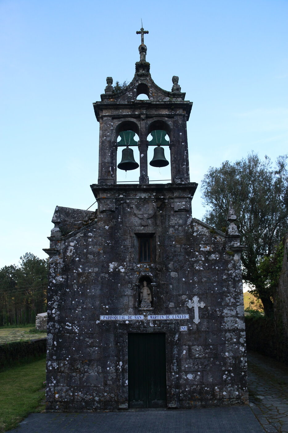 Igrexa de San Martiño de Liñaio en Negreira
