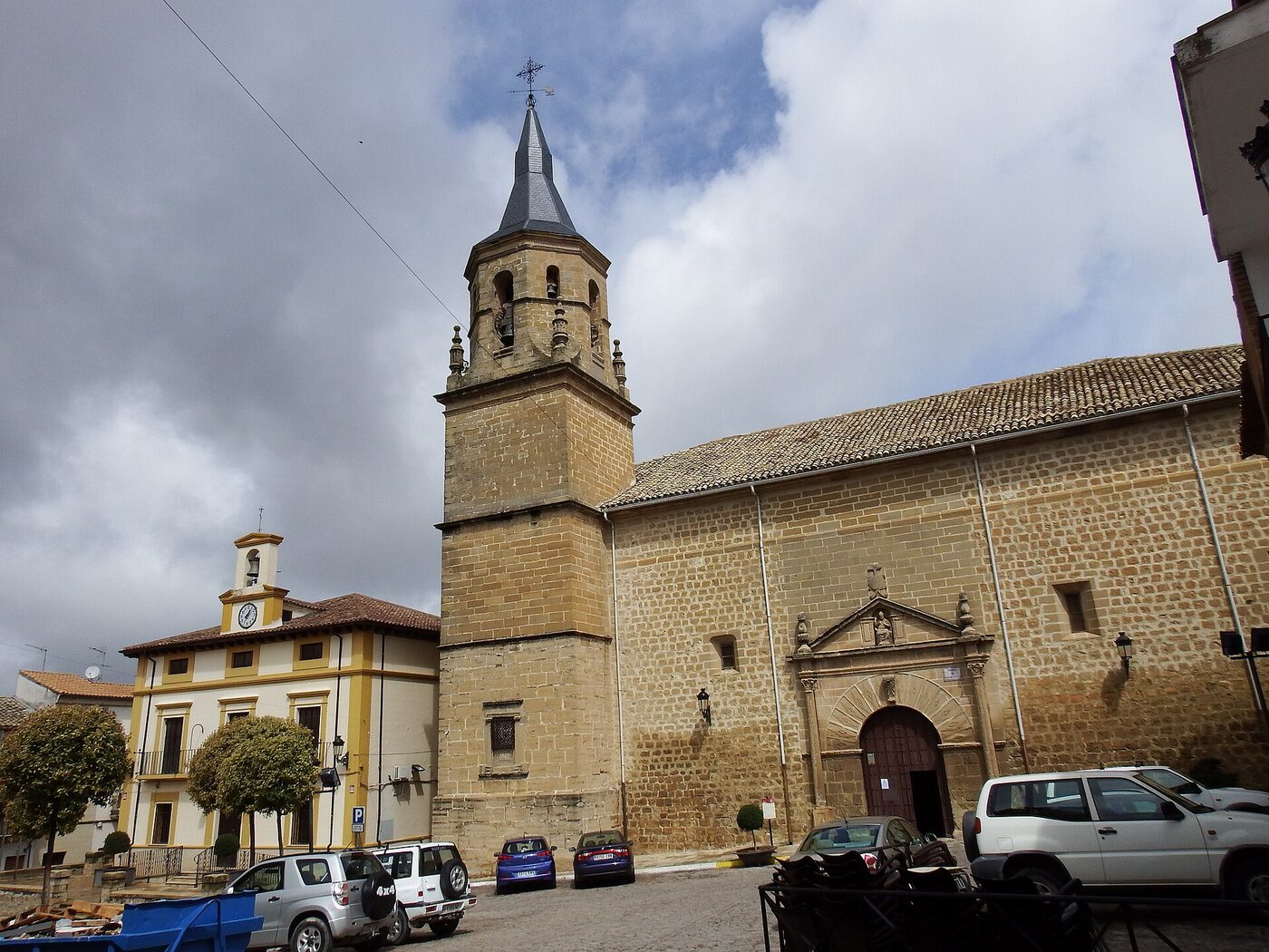 Iglesia de San Pedro y San Pablo en Ibros