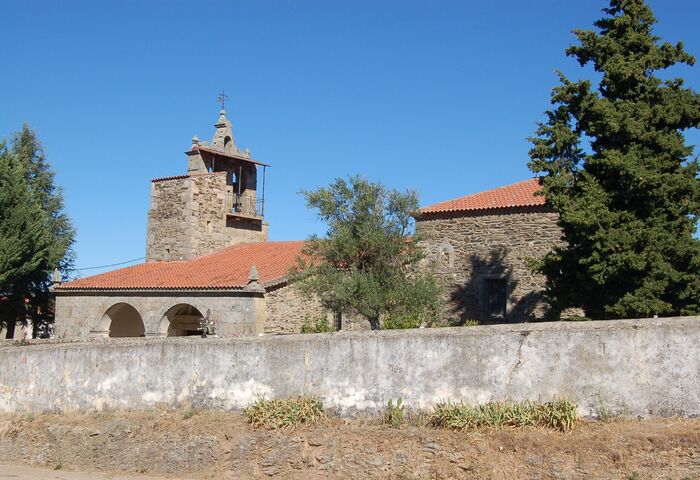Iglesia de San Esteban de Viñas de Aliste