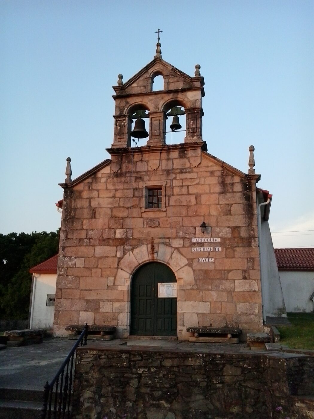 Igrexa de San Xoán de Ouces en Bergondo