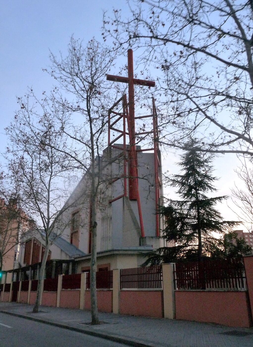 Parroquia Santa Ángela de la Cruz en Madrid