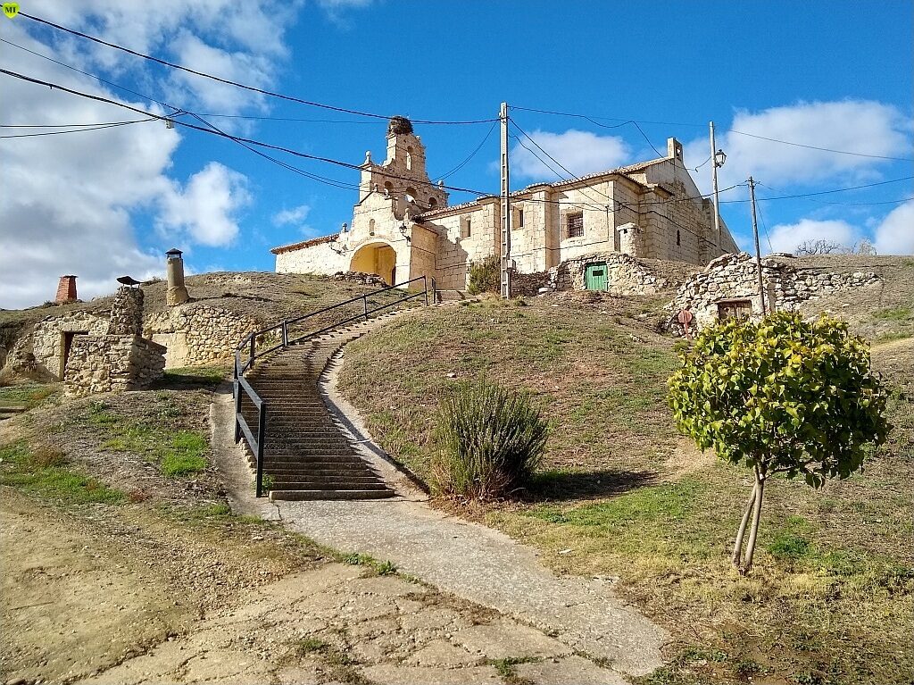 Iglesia de San Miguel Arcángel en Hontoria de Cerrato