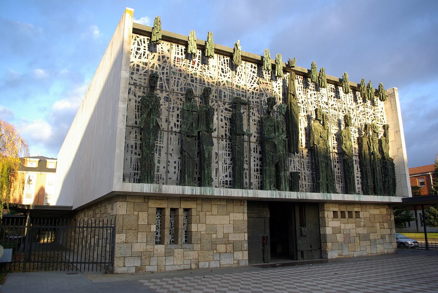 Basílica de la Virgen del Camino en Valverde de la Virgen
