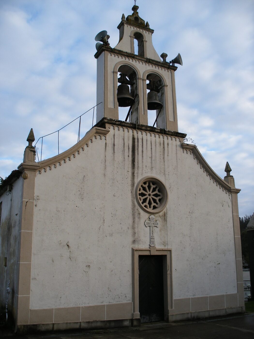 Igrexa de Santa María de Dordaño en Cesuras