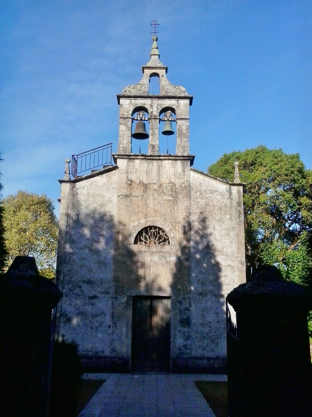 Igrexa de Santa Mariña de Rois en Carrio