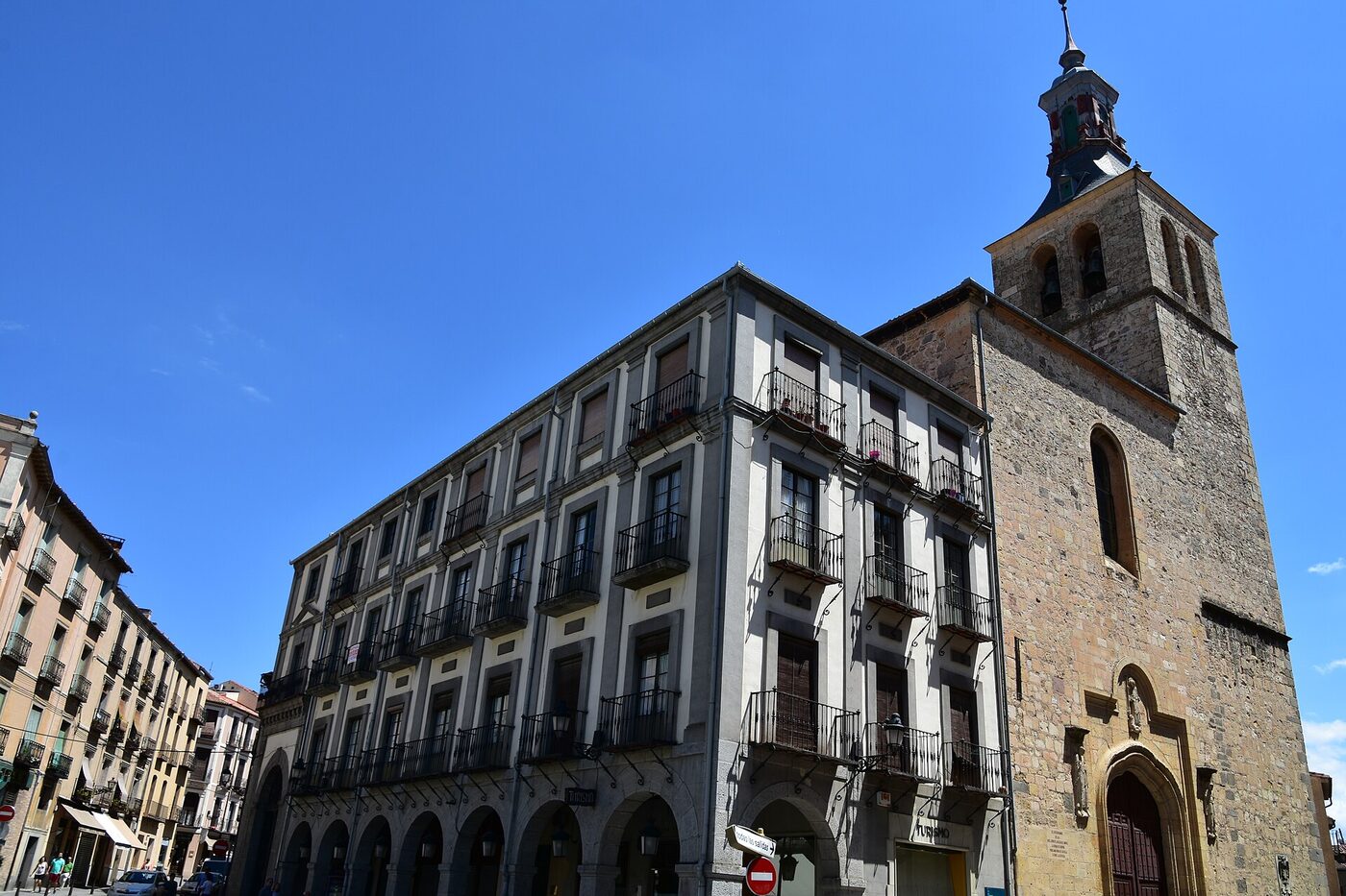 Iglesia de San Miguel en Navas de San Antonio