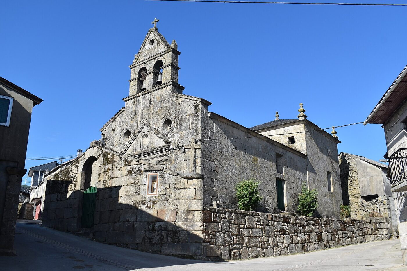 Igrexa de Santa Mariña de Castromil en Hermisende