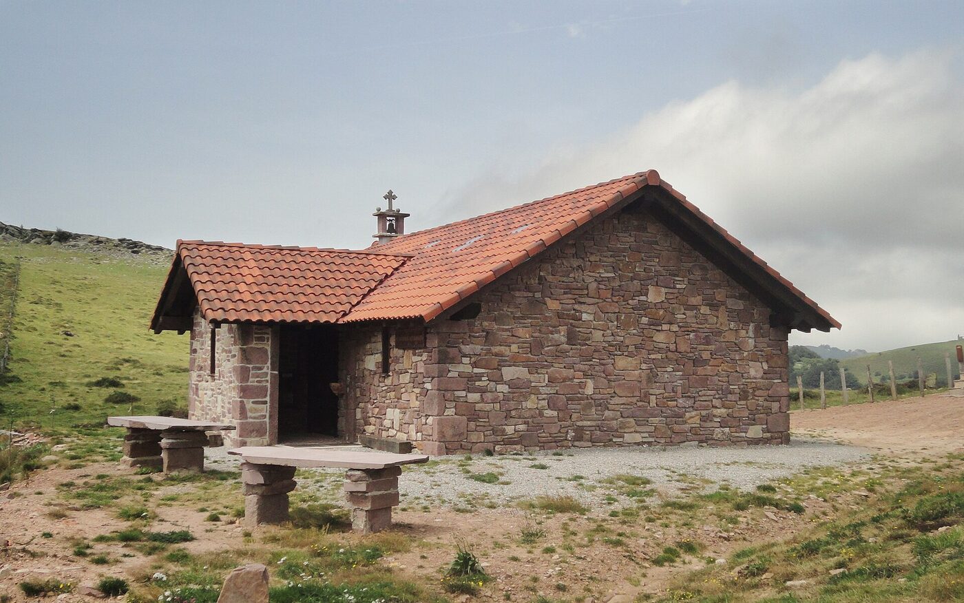 Ermita de Santiago en Baztán
