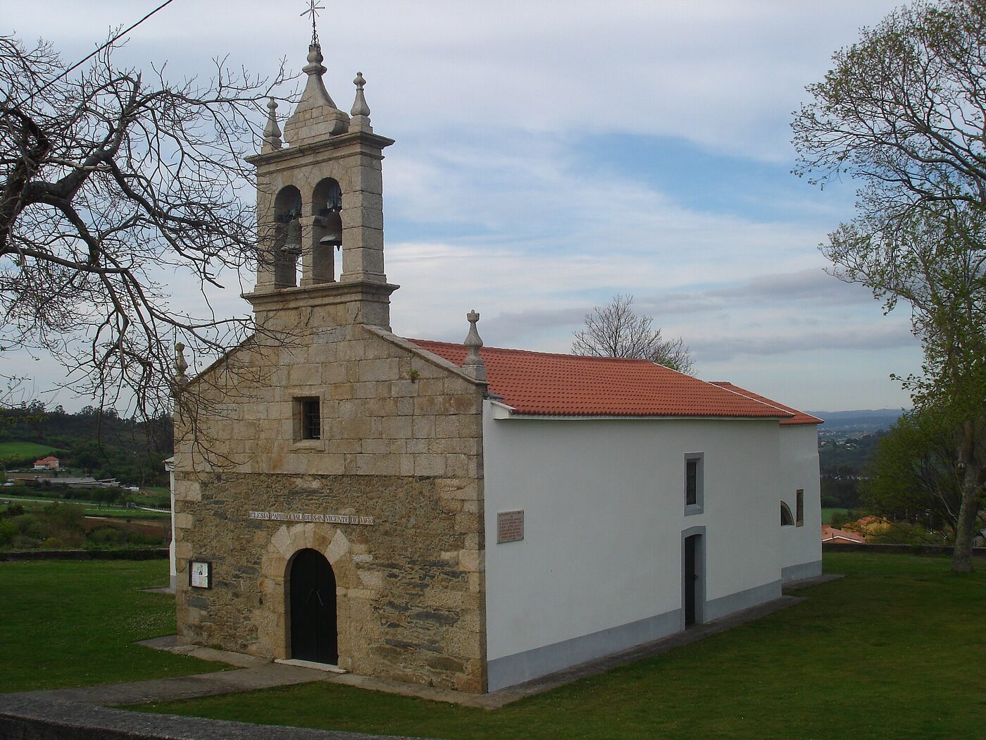 Igrexa de San Vicente de Vigo en Carral