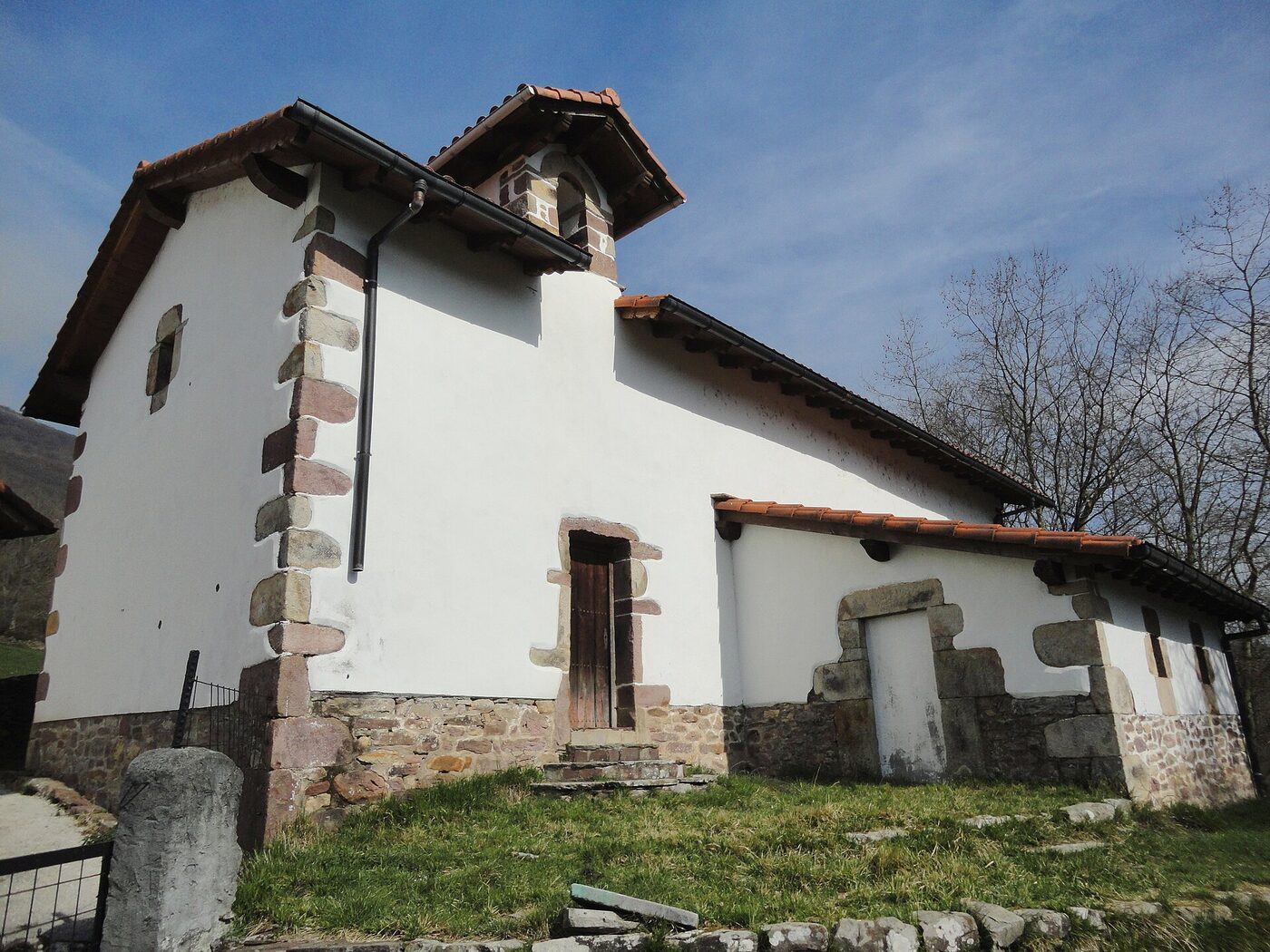 San Joakin eta Santa Ana ermita en Ituren