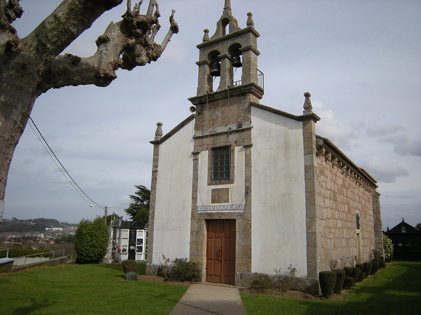 Igrexa de San Xoán de Anceis en Cambre
