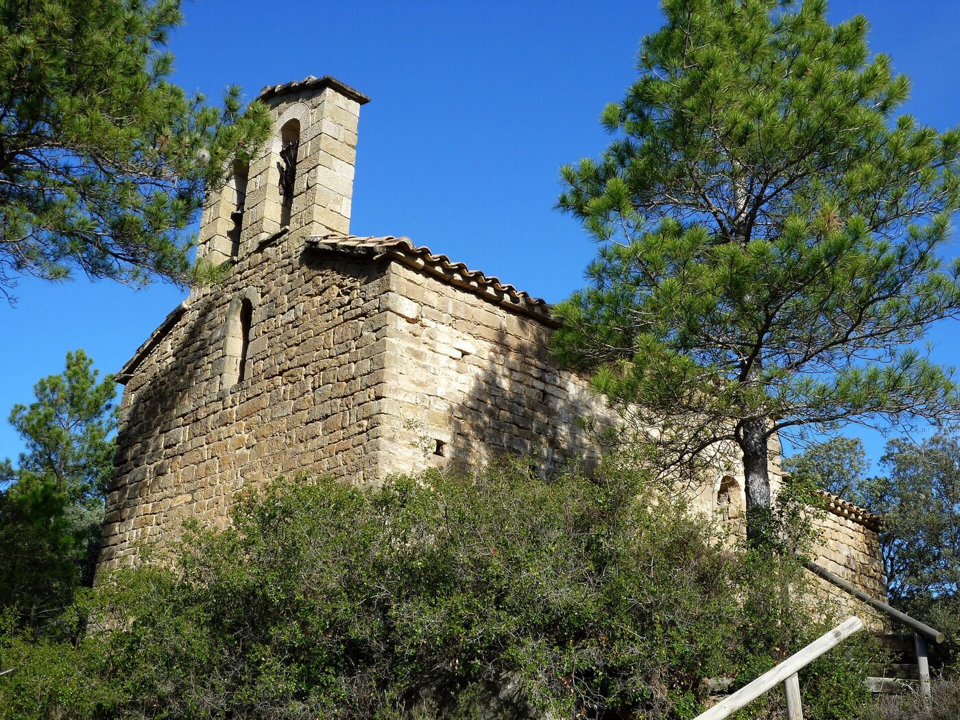 Sant Andreu de Pujol Melós en Navès