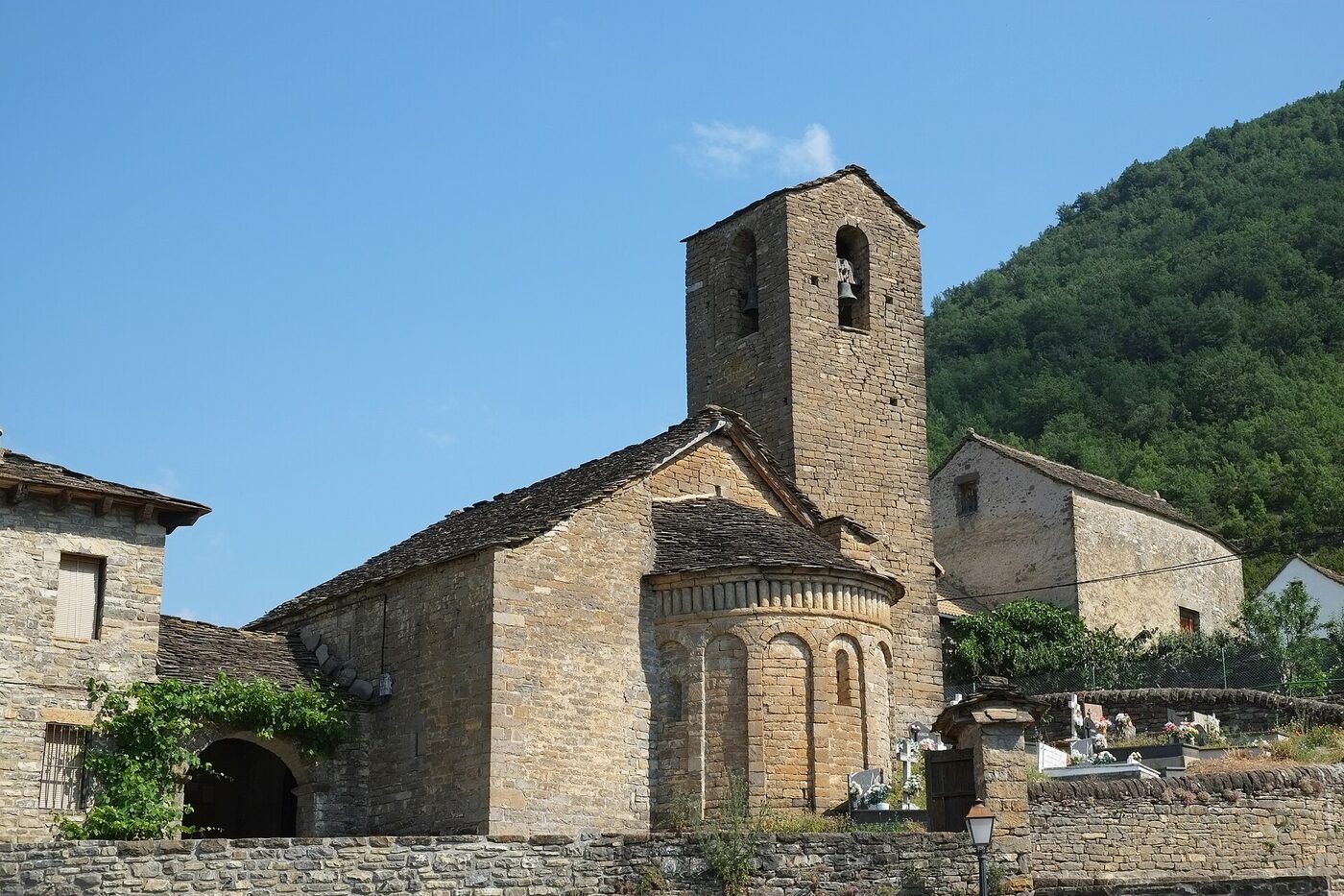 Iglesia de San Martín en Biescas