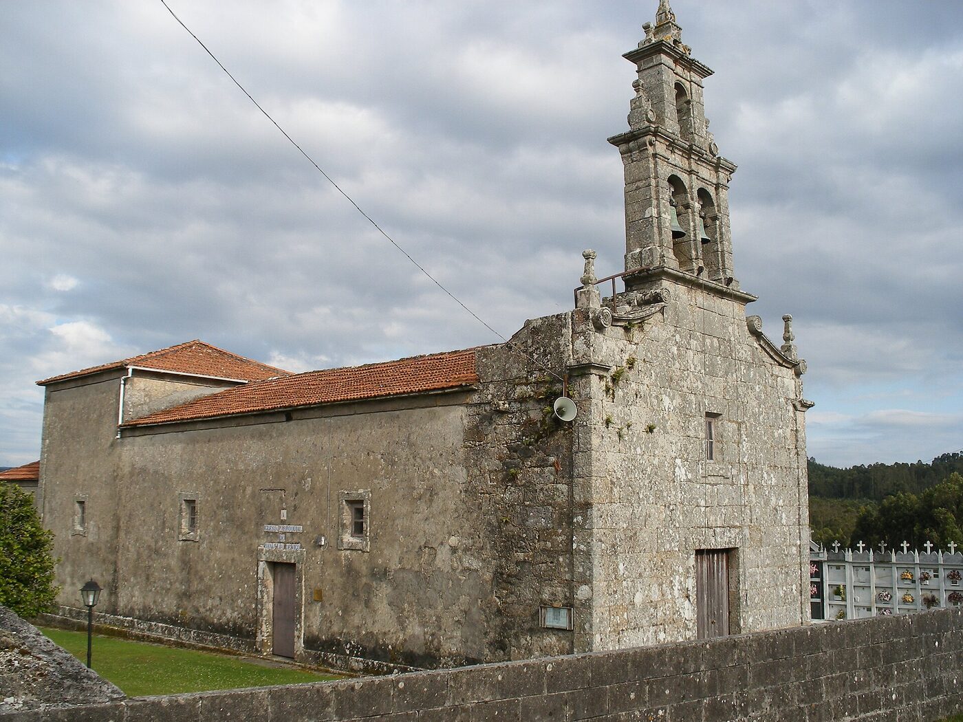 Igrexa de San Xulián de Vigo en Paderne