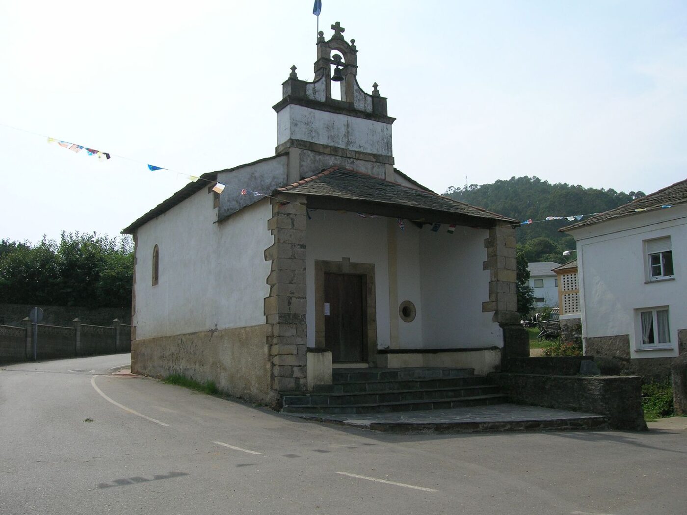 Ermida de Santa Ana de Xarrio en Coaña