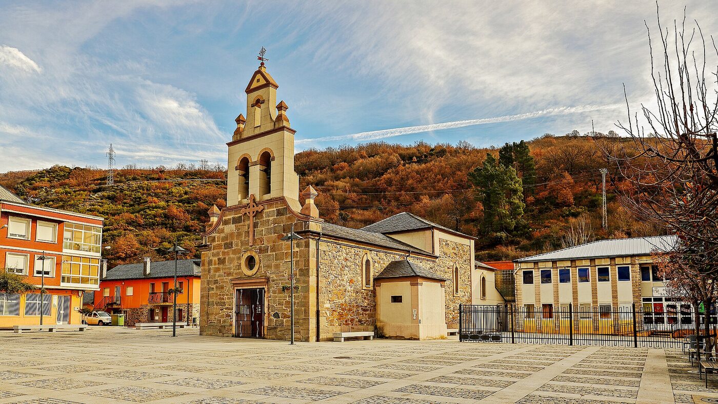 Iglesia de San Miguel Arcángel de Matarrosa del Sil en Toreno