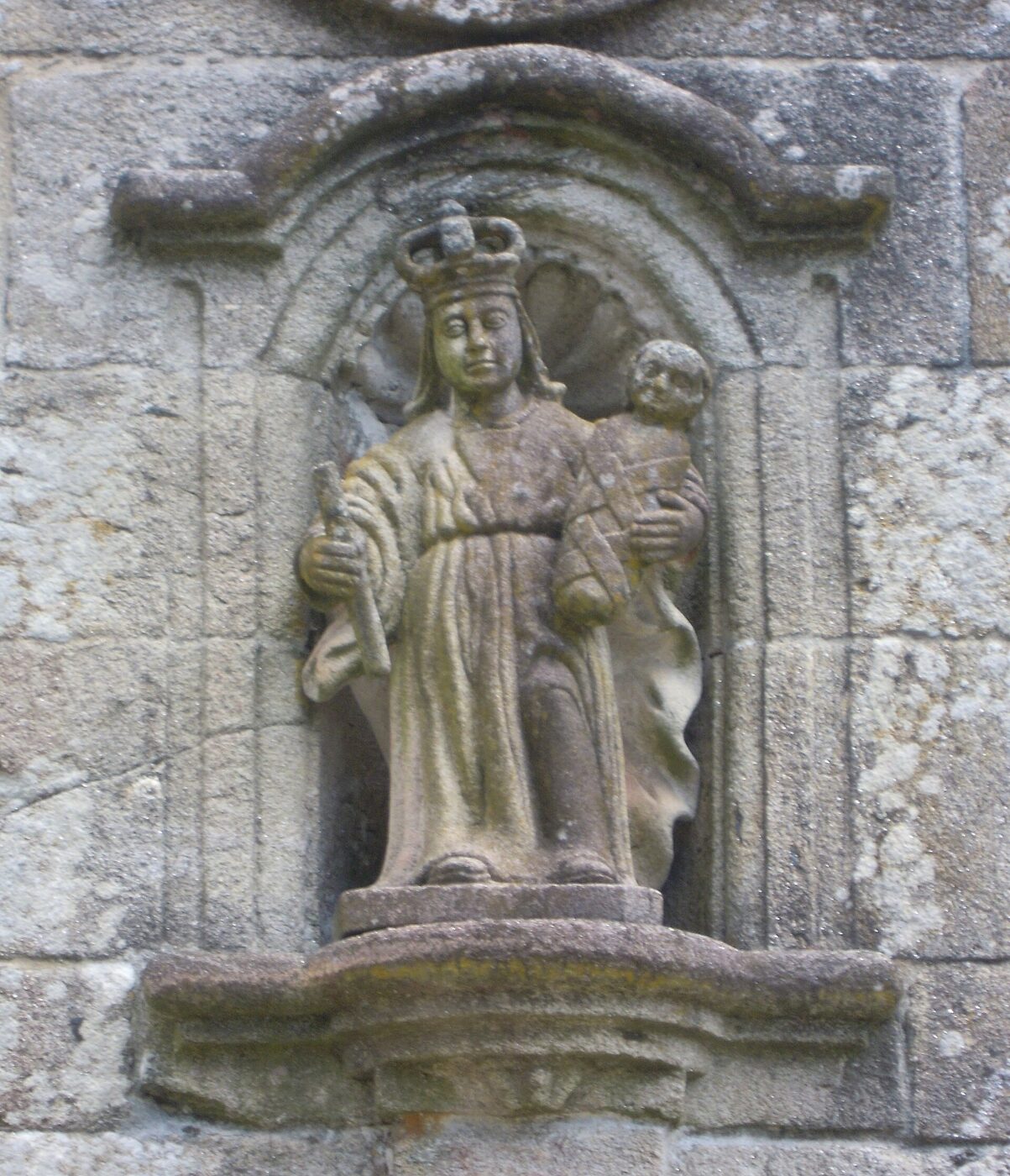 Igrexa de Santa María de Rebordechán en Crecente
