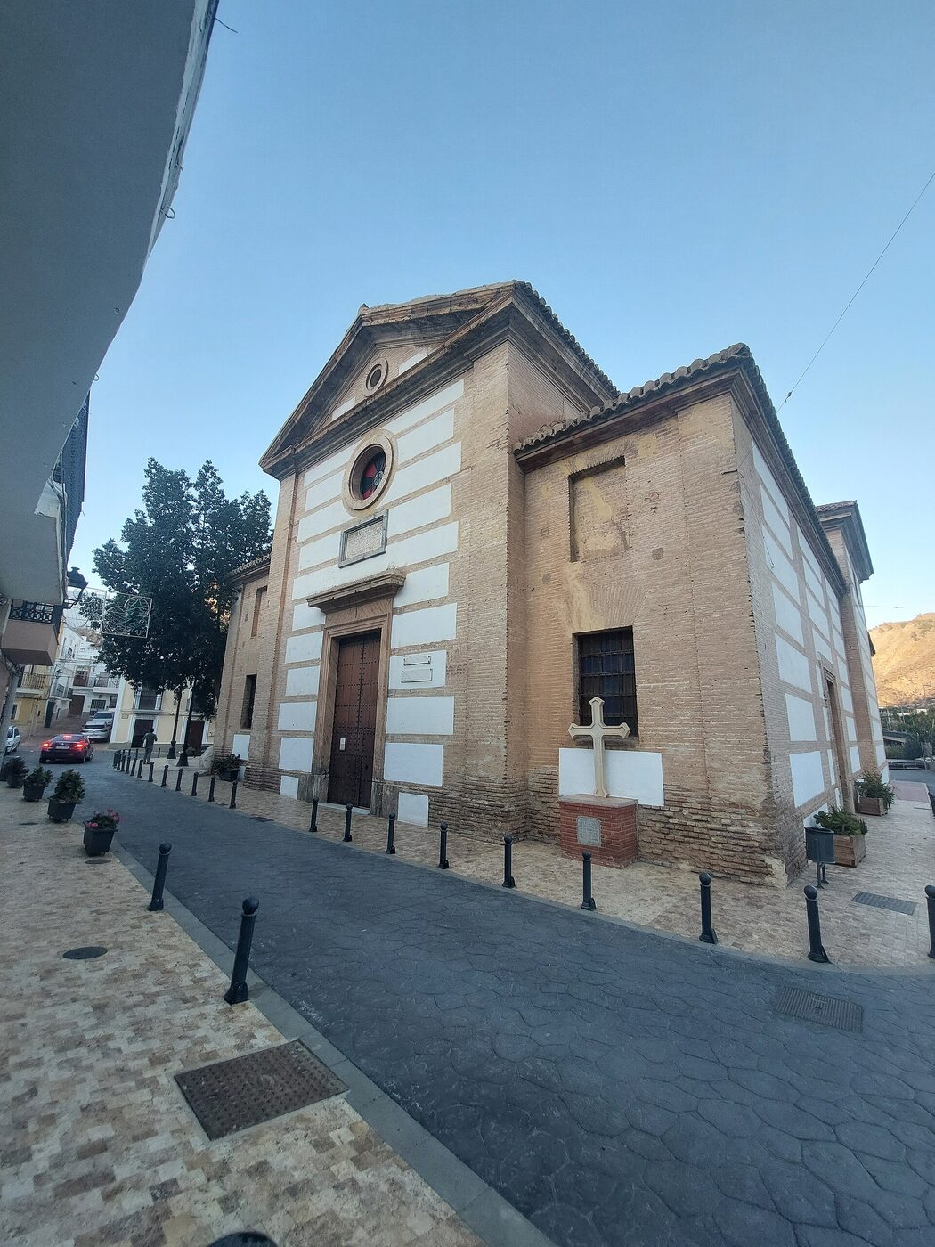 Iglesia de San Juan Bautista en Alboloduy