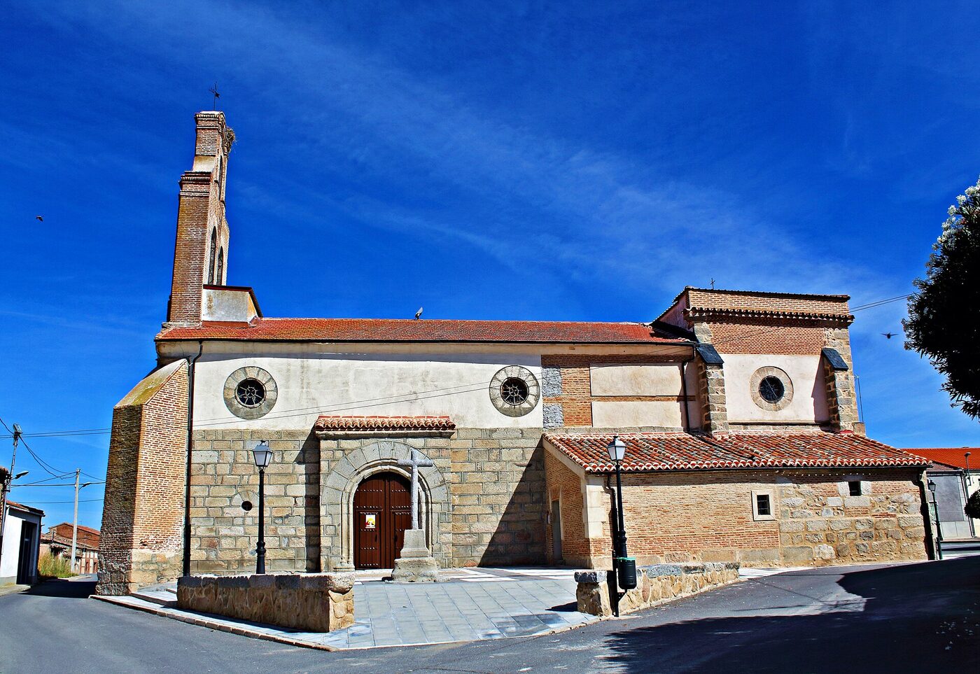 Iglesia Parroquial de Nuestra Señora de las Angustias en Bóveda del Río Almar