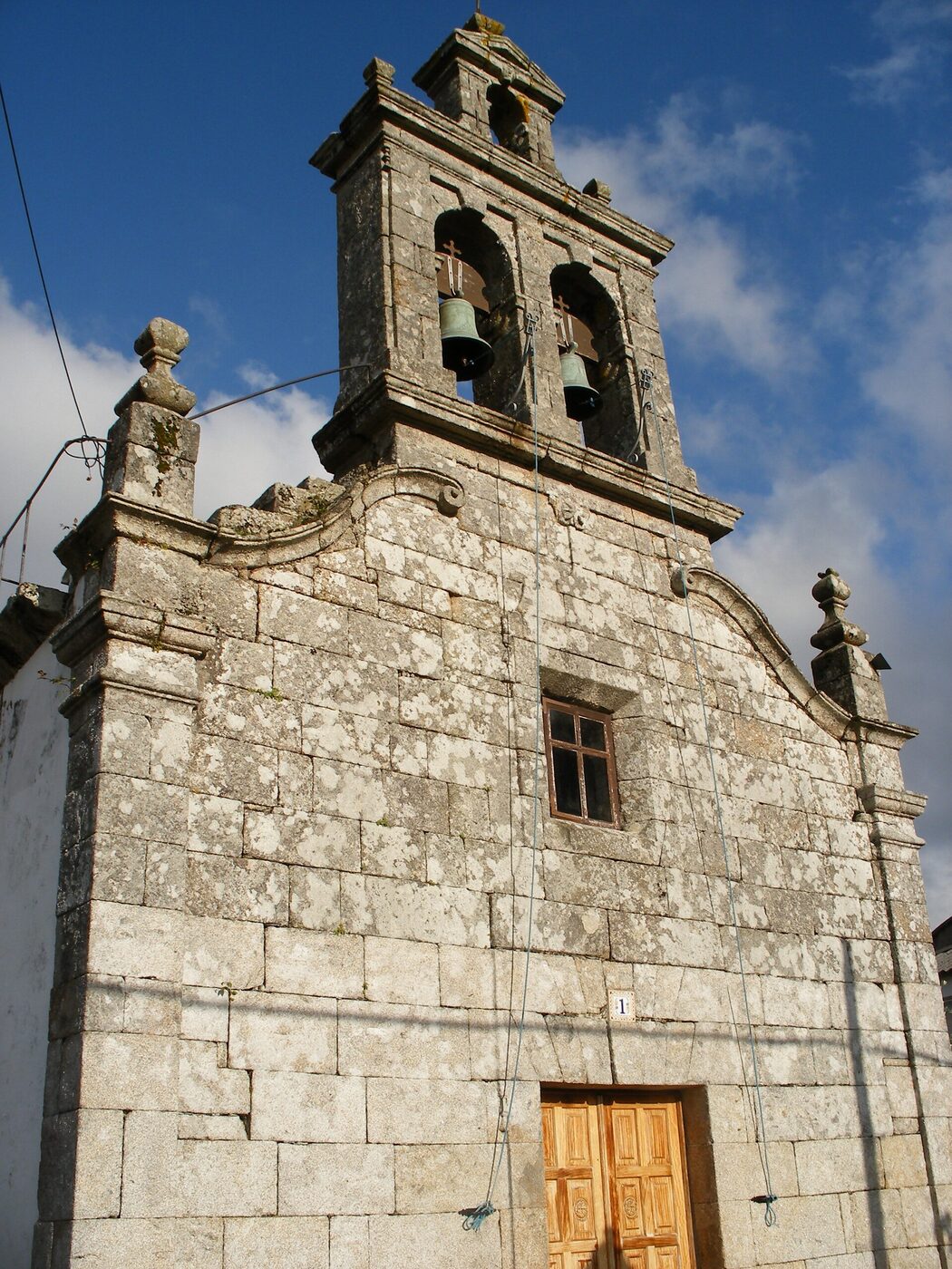 Igrexa de San Xoán de Callobre en Miño