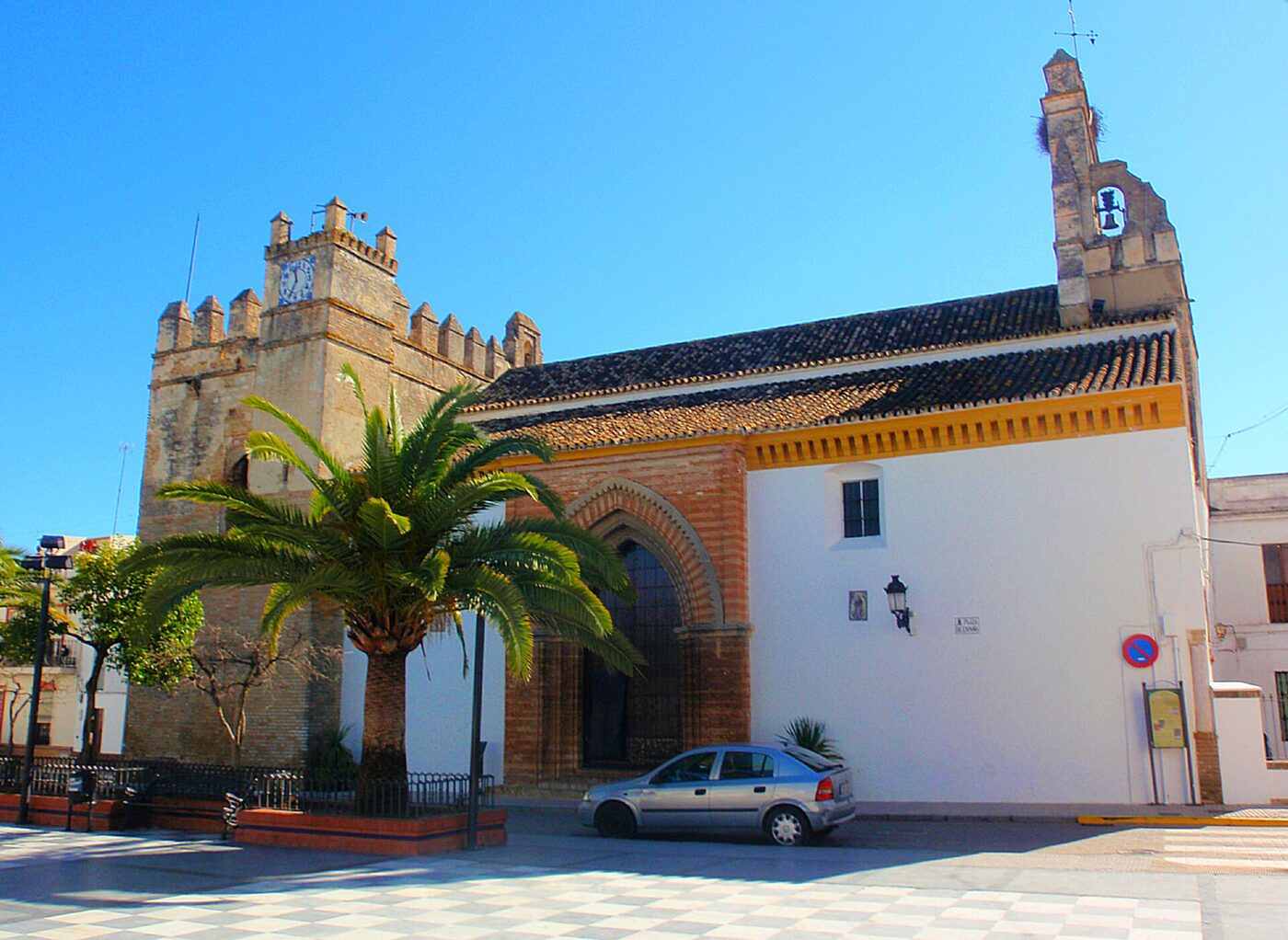 Iglesia de Santiago el Mayor en Hinojos