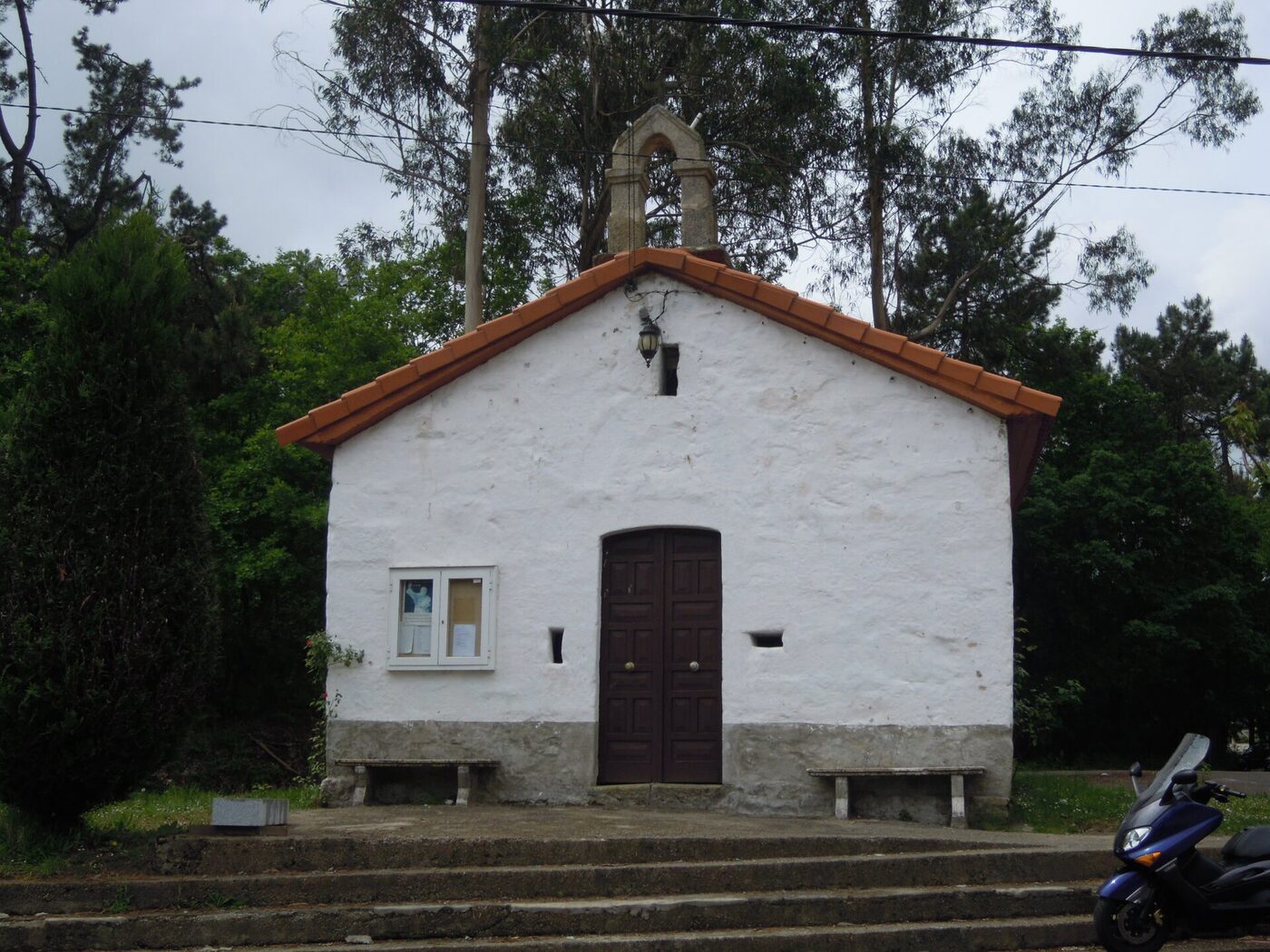 Ermida de San Eleuterio en Mos