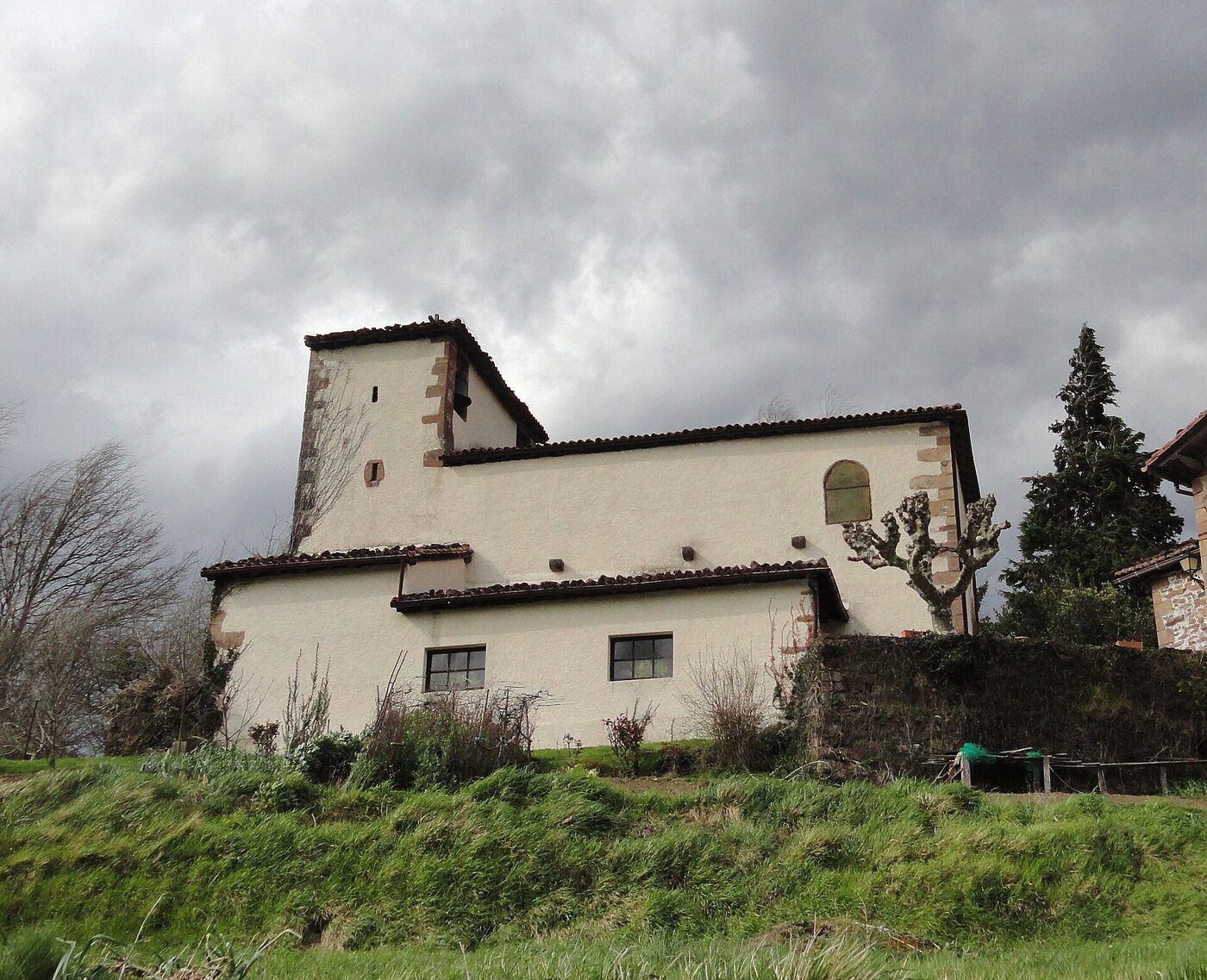 Jasokundearen eliza en Baztán