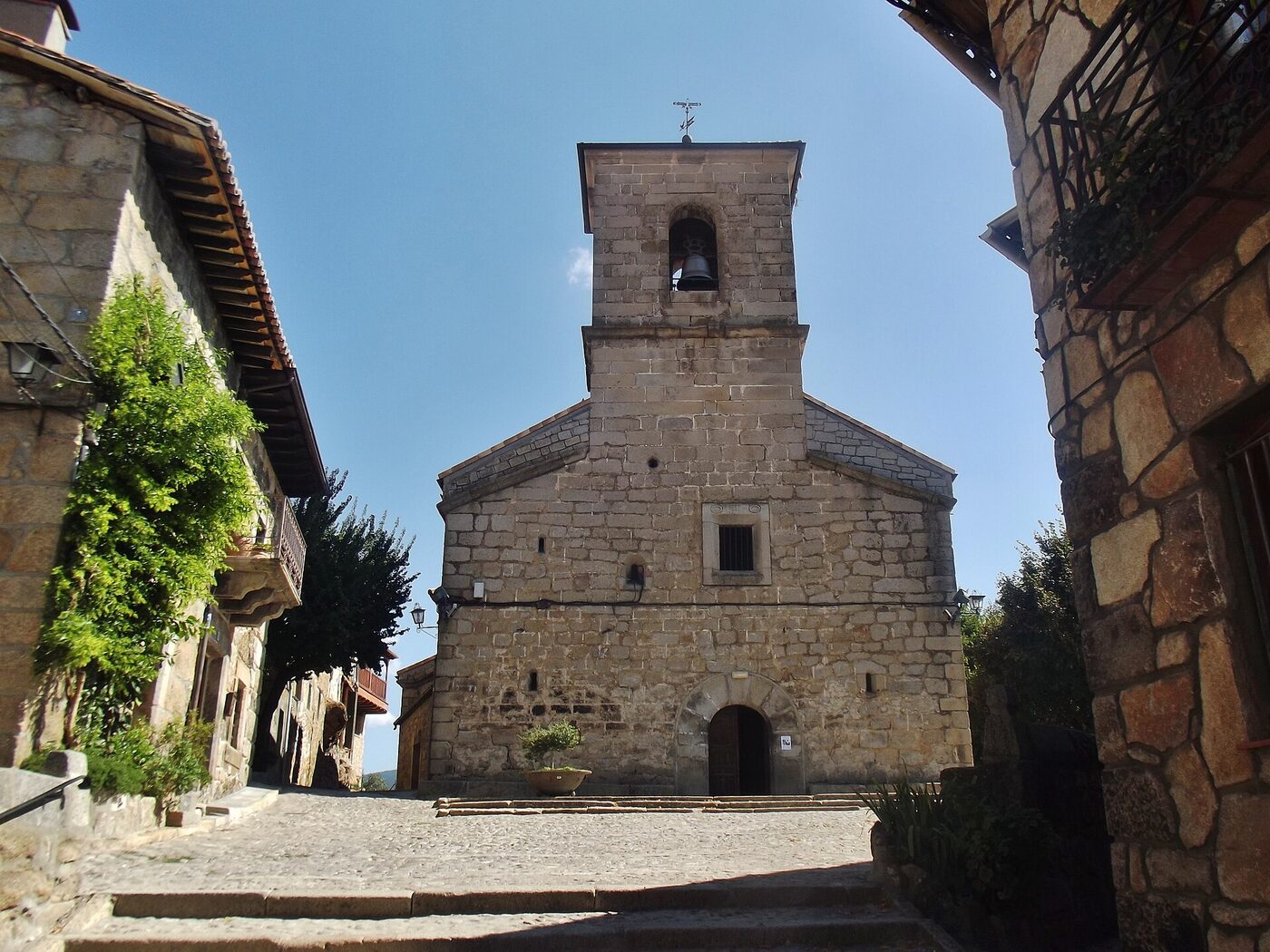 Iglesia de San Antonio de Padua en Piedralaves