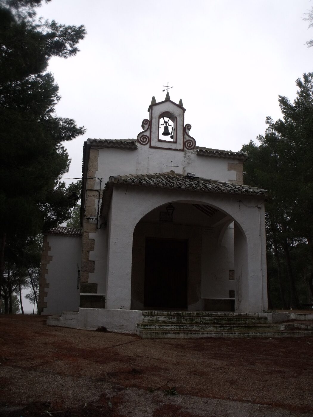 Ermita de Santa Ana en Cenizate