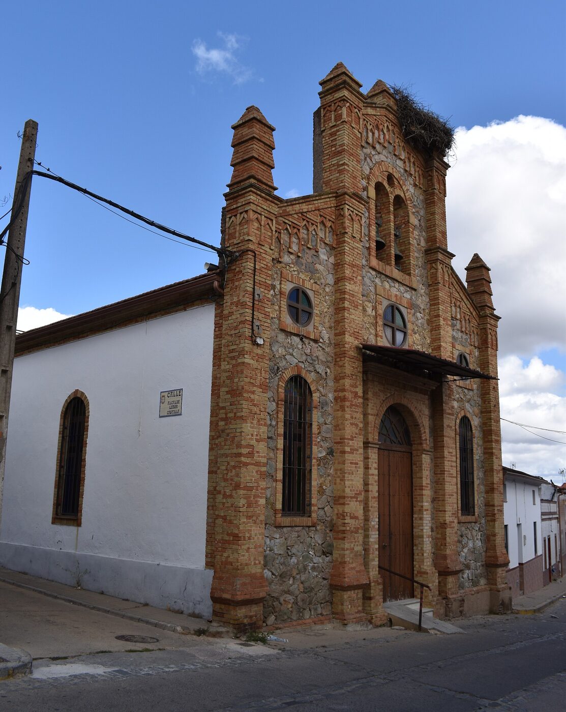 Iglesia de Santa María de Jesús en El Campillo