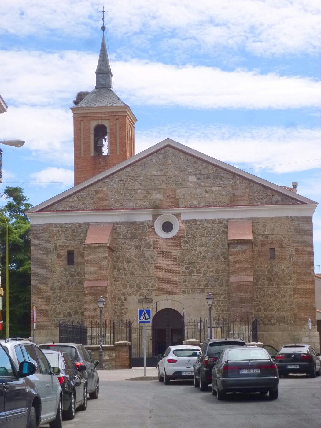 Parroquia de San Andrés Apóstol en Madrid
