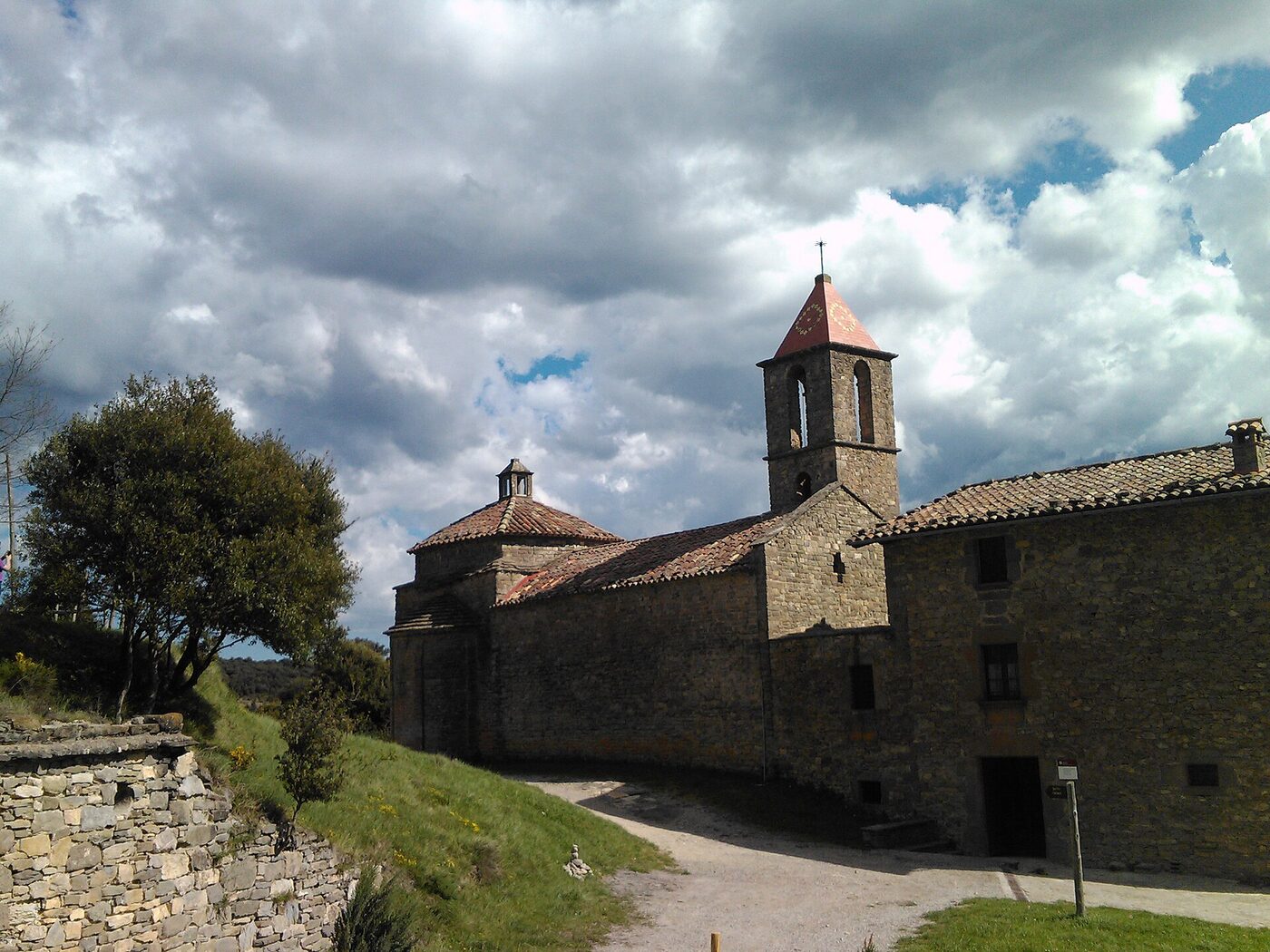 Sant Joan de Fàbregues en Rupit i Pruit