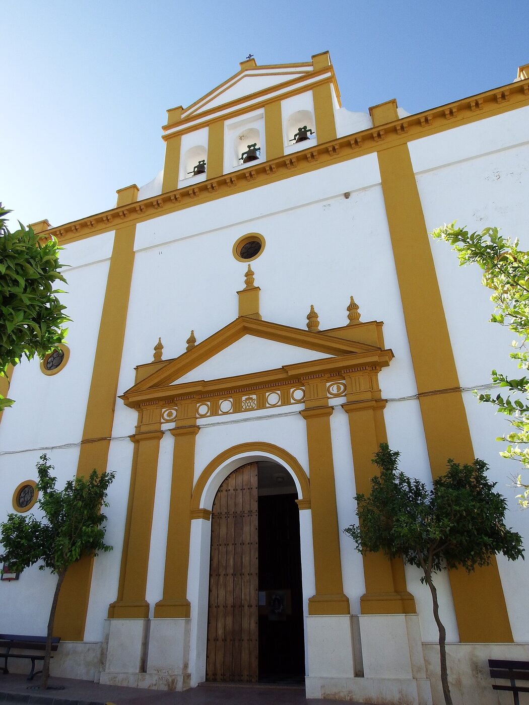 Iglesia de Santiago el Mayor en Los Corrales