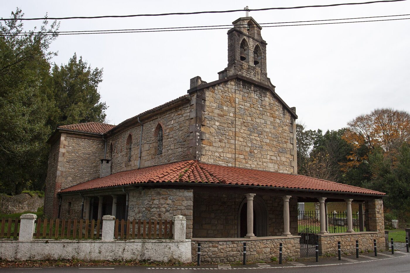 Iglesia de San Salvador de Deva en Gijón