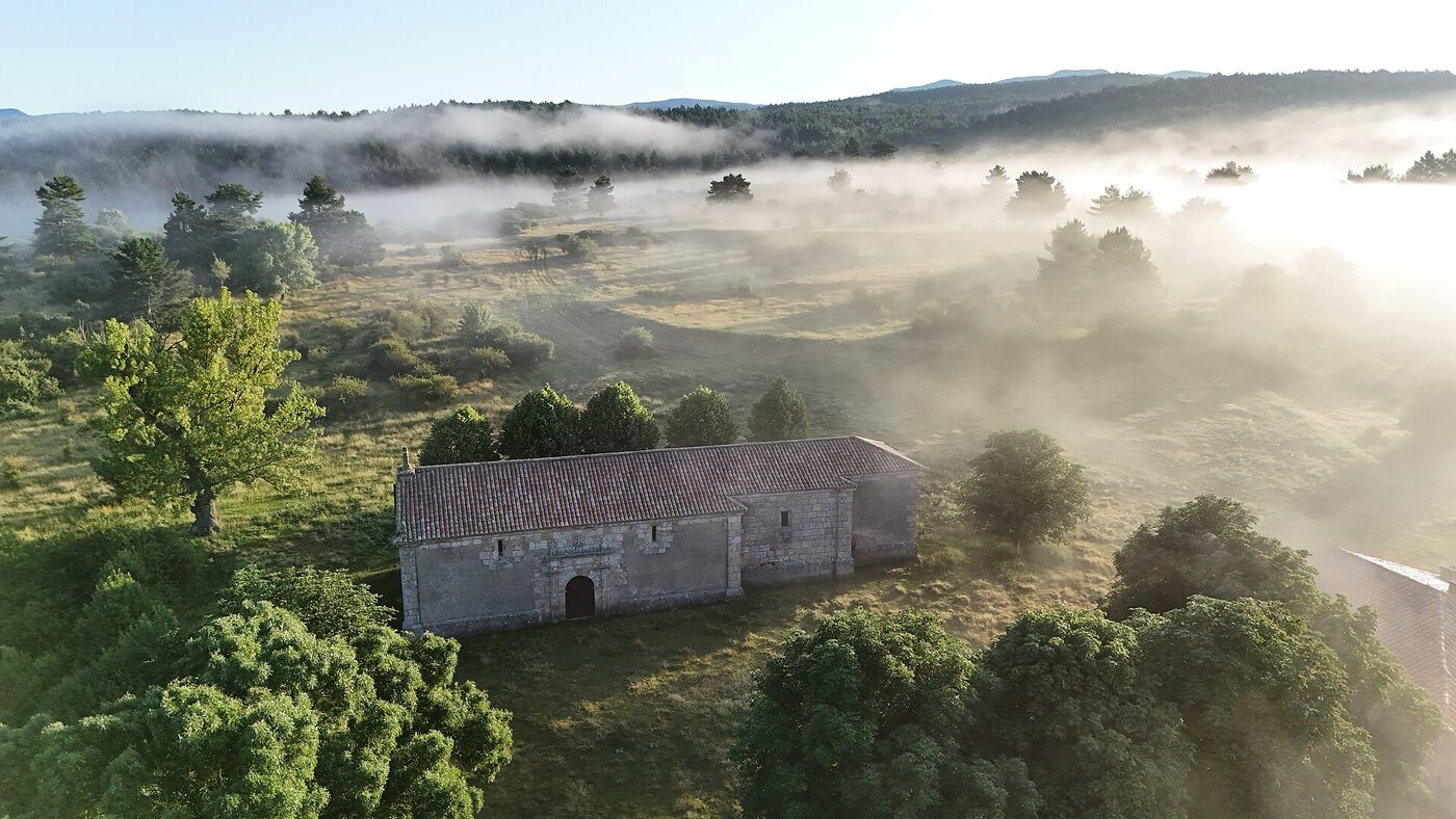 Ermita Virgen de Vega en Valle de Valdelaguna