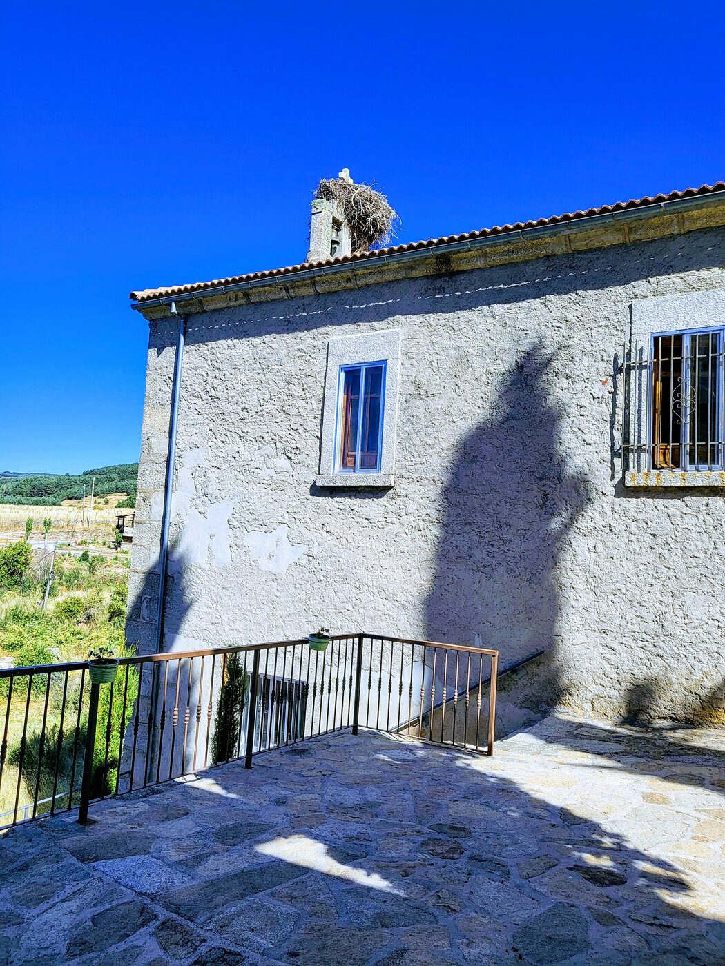 Iglesia de Nuestra Señora del Río en Hoyos del Espino