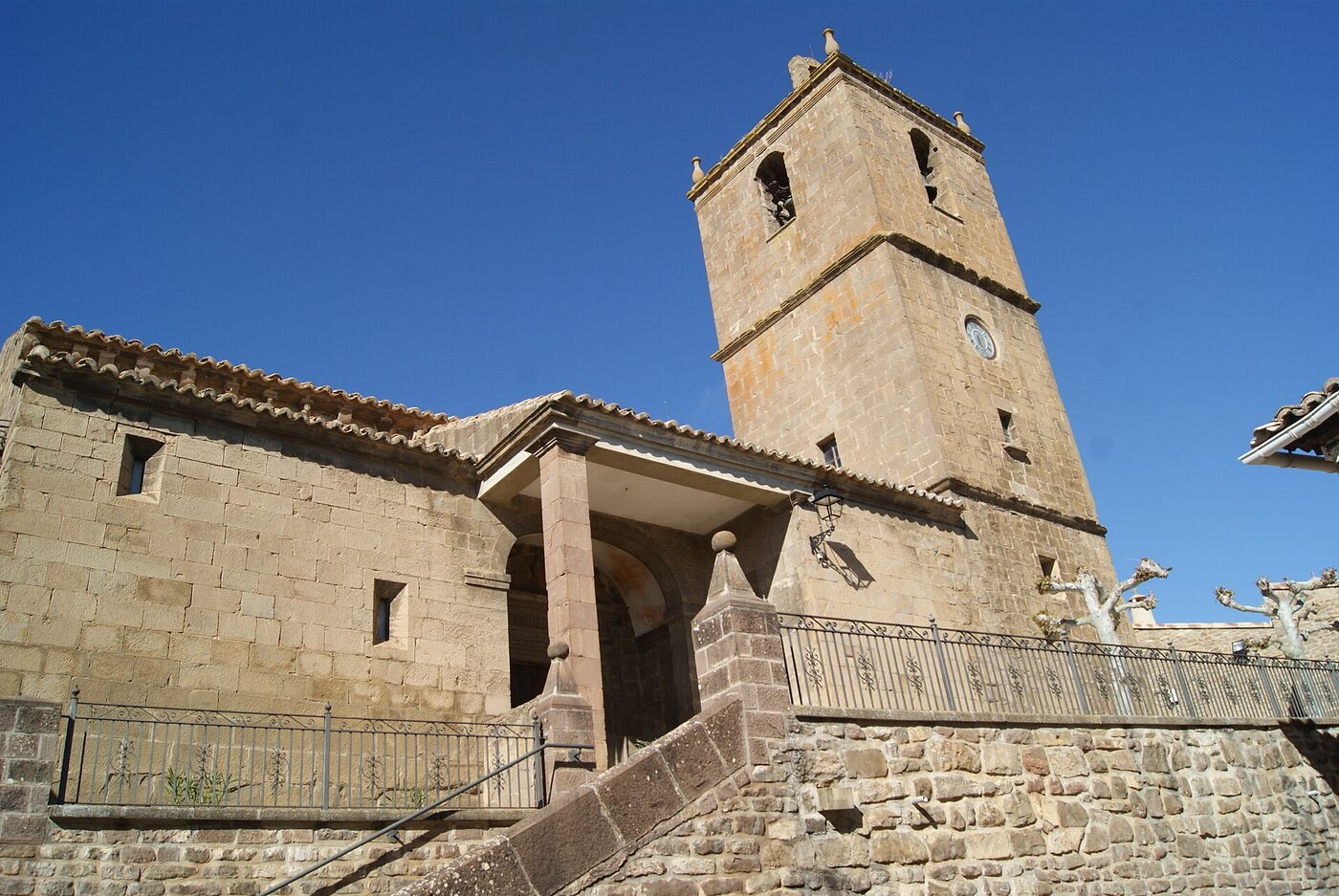 Iglesia de San Esteban en Urriés