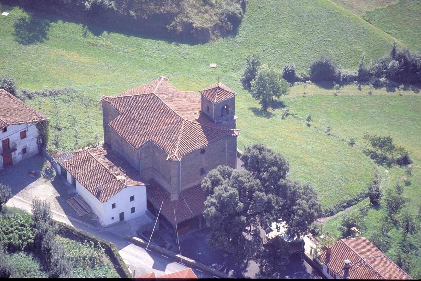 San Miguel eliza en Alzaga